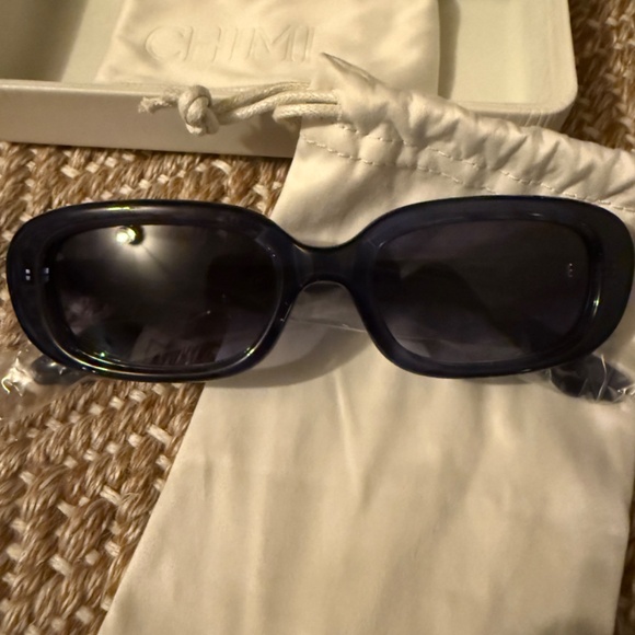 Chimi, 12 Core Blue sunglasses - Picture 5 of 10